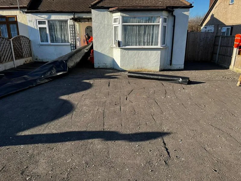 charcoal block paving driveway brentwood 11