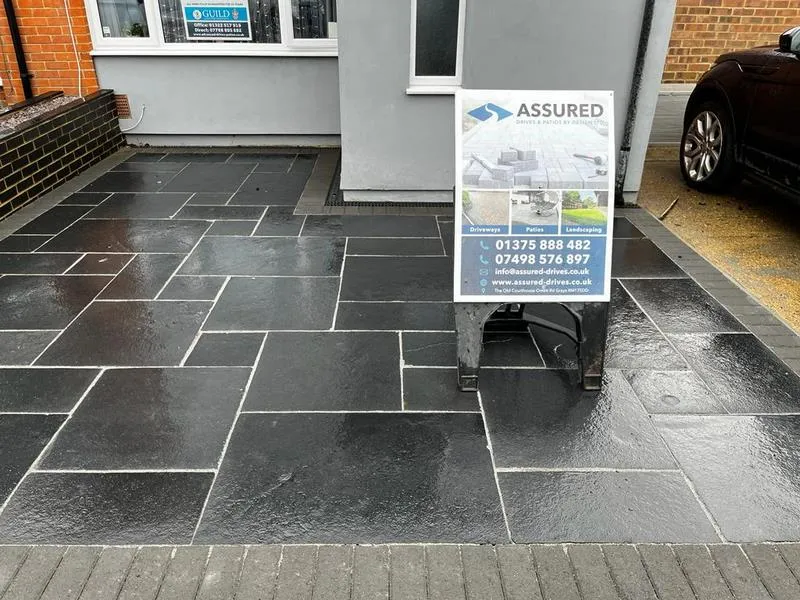 corringham small front patio 01