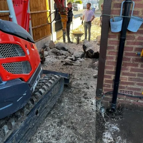 front charcoal block paved driveway side entrance 35