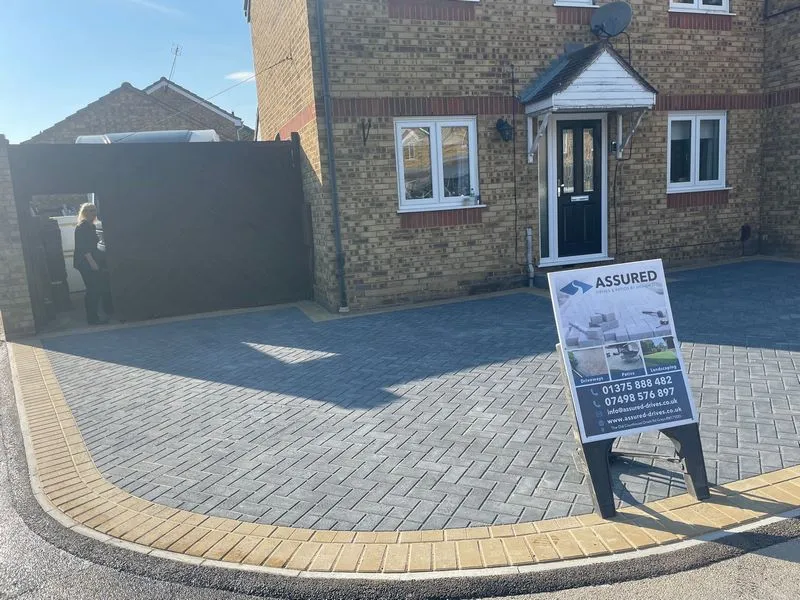 grays essex corner driveway block paving 03